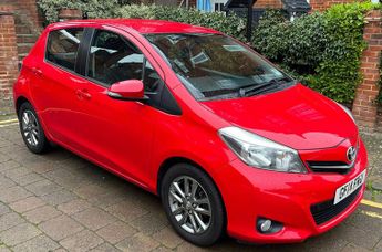 Toyota Yaris 1.33 Dual VVT-i Icon Plus Hatchback 5dr Petrol Manual Euro 5 (99