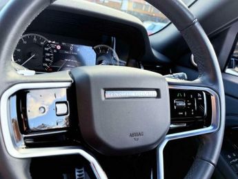 Land Rover Range Rover Evoque 1.5 P300e 12.2kWh R-Dynamic SE Auto 4WD Euro 6 (s/s) 5dr