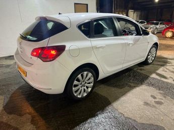 Vauxhall Astra 1.6 16v Elite Auto Euro 5 5dr