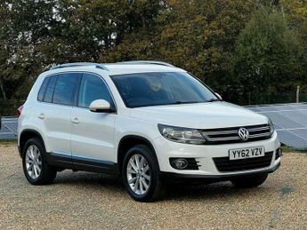 Volkswagen Tiguan 2.0 TDI BlueMotion Tech SE DSG 4WD Euro 5 (s/s) 5dr