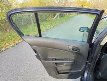 Vauxhall Astra 1.8i 16v Design 5dr