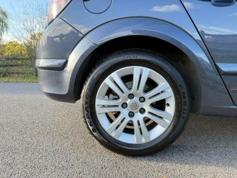 Vauxhall Astra 1.8i 16v Design 5dr