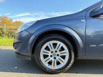 Vauxhall Astra 1.8i 16v Design 5dr
