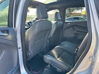 Ford Kuga ST-LINE X TDCI