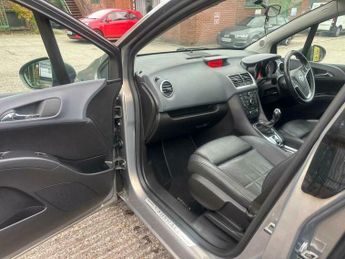 Vauxhall Meriva 1.4T 16V SE Euro 5 5dr