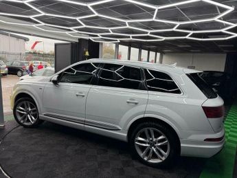 Audi Q7 3.0 TDI V6 S line Tiptronic quattro Euro 6 (s/s) 5dr