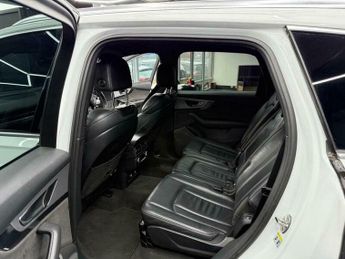 Audi Q7 3.0 TDI V6 S line Tiptronic quattro Euro 6 (s/s) 5dr