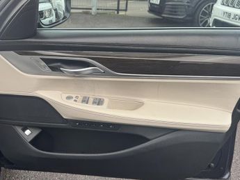 BMW 7 SERIES 3.0 730d Exclusive Saloon 4dr Diesel Auto Euro 6 (s/s) (265 ps)