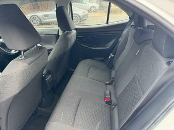 Toyota Yaris 1.5 VVT-h Icon E-CVT Euro 6 (s/s) 5dr
