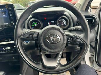 Toyota Yaris 1.5 VVT-h Icon E-CVT Euro 6 (s/s) 5dr