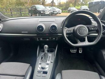 Audi A3 1.5 TFSI CoD 35 Black Edition Sportback S Tronic Euro 6 (s/s) 5d
