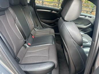 Audi A3 1.5 TFSI CoD 35 Black Edition Sportback S Tronic Euro 6 (s/s) 5d