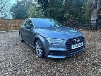 Audi A3 1.5 TFSI CoD 35 Black Edition Sportback S Tronic Euro 6 (s/s) 5d