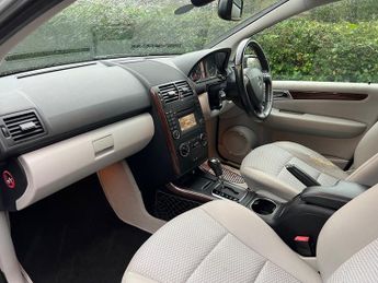 Mercedes A Class A160 ELEGANCE SE