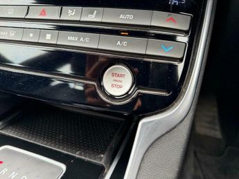 Jaguar XF 2.0d R-Sport Auto Euro 6 (s/s) 4dr