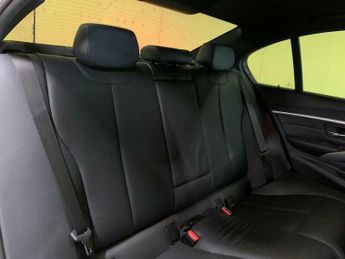 BMW 3 SERIES 3.0 340i M Sport Shadow Edition Auto Euro 6 (s/s) 4dr