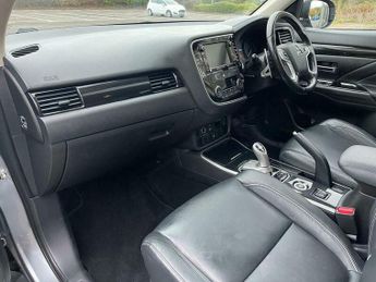 Mitsubishi Outlander 2.0h 12kWh GX4h CVT 4WD Euro 6 (s/s) 5dr