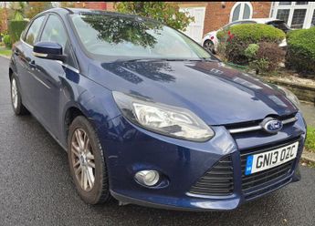 Ford Focus 1.6 Titanium Hatchback 5dr Petrol Powershift Euro 5 (125 ps)