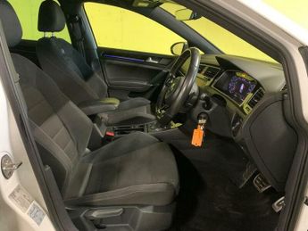 Volkswagen Golf 2.0 TSI R DSG 4Motion Euro 6 (s/s) 5dr