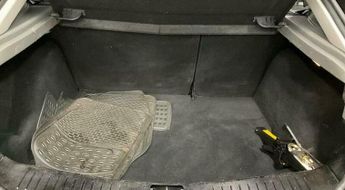 Ford Focus 1.6 Titanium 5dr