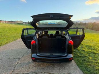 Vauxhall Zafira 1.4T 16V Exclusiv MPV 5dr Petrol Auto Euro 5 (140 ps)