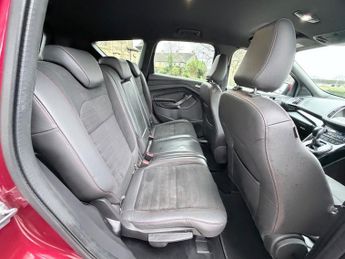 Ford Kuga ST-LINE TDCI