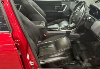 Land Rover Discovery Sport TD4 HSE BLACK