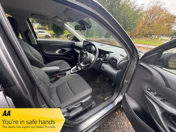 Toyota Yaris ICON (1 OWNER)