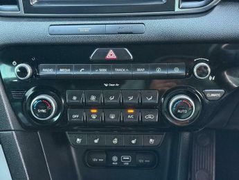 Kia Sportage 2.0 CRDi KX-4 SUV 5dr Diesel Auto AWD Euro 6 (182 bhp)