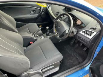 Renault Megane 1.6 16V Dynamique TomTom Euro 5 3dr