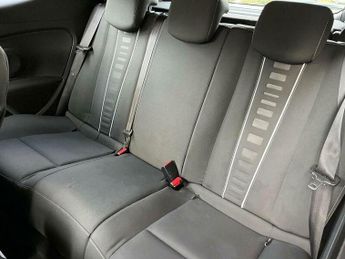 Renault Megane 1.6 16V Dynamique TomTom Euro 5 3dr