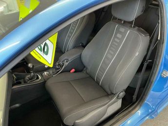 Renault Megane 1.6 16V Dynamique TomTom Euro 5 3dr