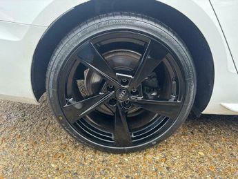 Audi A4 2.0 TFSI 35 S line S Tronic Euro 6 (s/s) 4dr