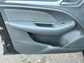 MG ZS 72.6kWh Trophy Connect Long Range Auto 5dr