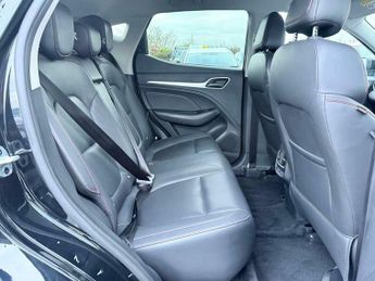 MG ZS 72.6kWh Trophy Connect Long Range Auto 5dr