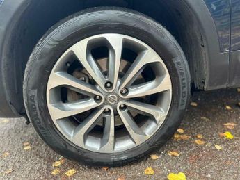 Nissan Qashqai+2 2.0 Tekna CVT 4WD Euro 5 5dr