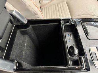 Land Rover Discovery 3.0 TD V6 HSE Auto 4WD Euro 6 (s/s) 5dr