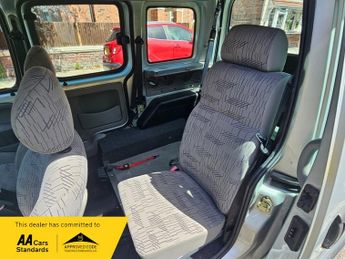 Renault Kangoo EXPRESSION 16V WHEELCHAIR ACCESS VEHICLE