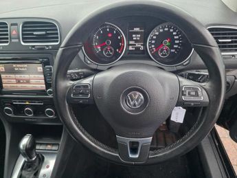 Volkswagen Golf SE TSI DSG