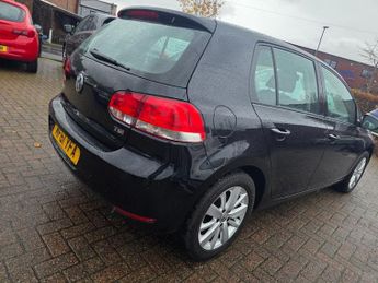 Volkswagen Golf SE TSI DSG