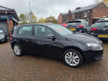 Volkswagen Golf SE TSI DSG