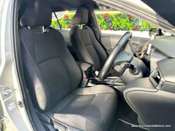 Toyota Corolla ICON TECH [SAT NAV, HEATED SEATS & REVERSE CAMERA]