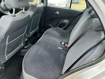 Nissan Micra 1.2 16v SE 5dr