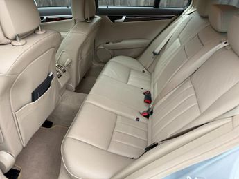 Mercedes C Class C250 CDI BLUEEFFICIENCY ELEGANCE ED125