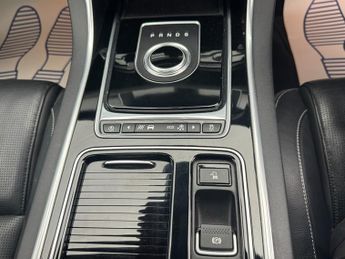 Jaguar XF 2.0d R-Sport Sportbrake 5dr Diesel Auto AWD Euro 6 (s/s) (240 ps