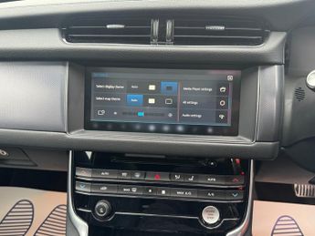 Jaguar XF 2.0d R-Sport Sportbrake 5dr Diesel Auto AWD Euro 6 (s/s) (240 ps