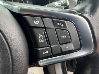 Jaguar XF 2.0d R-Sport Sportbrake 5dr Diesel Auto AWD Euro 6 (s/s) (240 ps