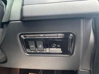 Jaguar XF 2.0d R-Sport Sportbrake 5dr Diesel Auto AWD Euro 6 (s/s) (240 ps