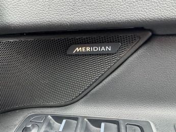 Jaguar XF 2.0d R-Sport Sportbrake 5dr Diesel Auto AWD Euro 6 (s/s) (240 ps