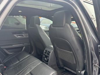 Jaguar XF 2.0d R-Sport Sportbrake 5dr Diesel Auto AWD Euro 6 (s/s) (240 ps